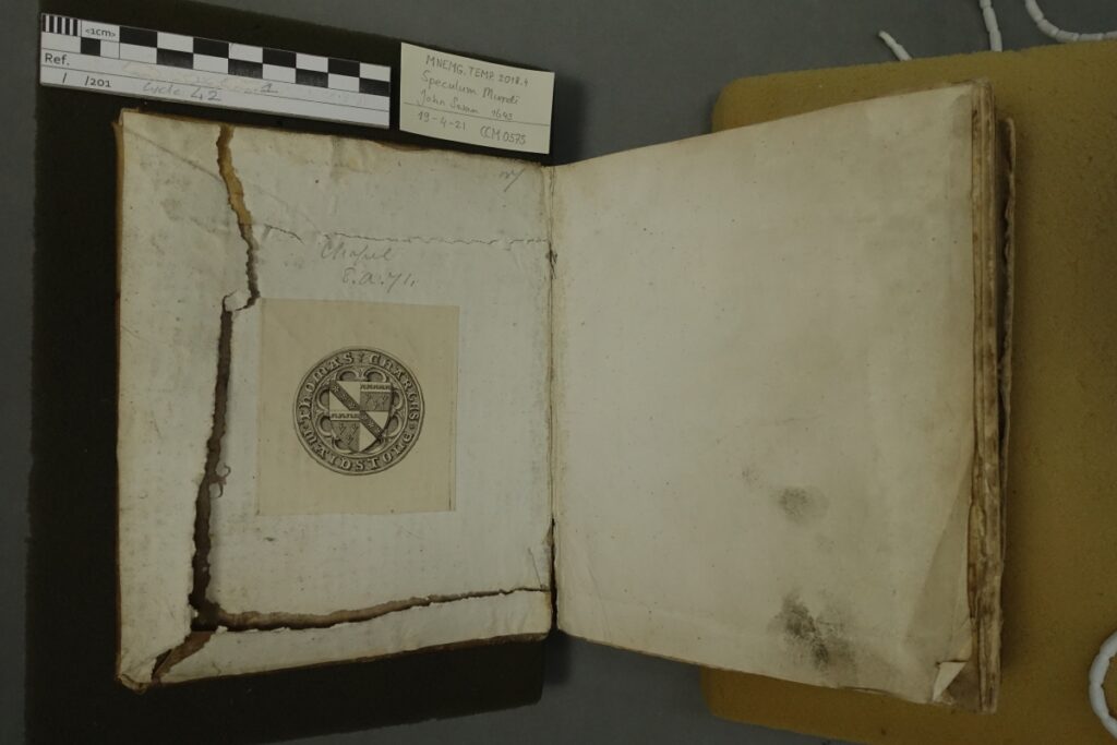 Speculum Mundi Maidstone Museum